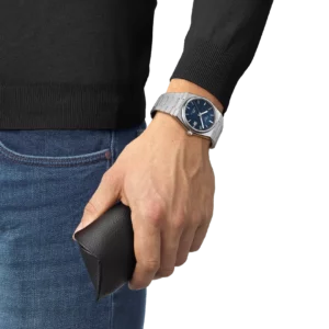 Tissot PRX Powermatic 80 40 mm, bracelet acier, cadran bleu