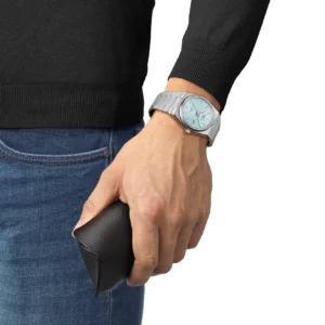 Tissot PRX Powermatic 80 40 mm, bracelet acier, cadran bleu glacier