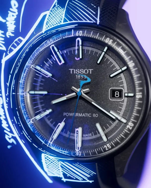 Gros plan cadran montre Tissot Pinarello