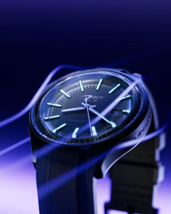 Montre Tissot Pinarello effet lumière bleue dynamique